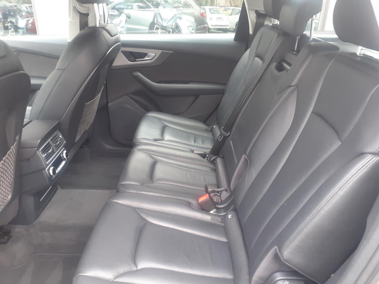 Audi Q7 3.0 TDI 272 CV quattro tiptronic Business Plus 7 POSTI