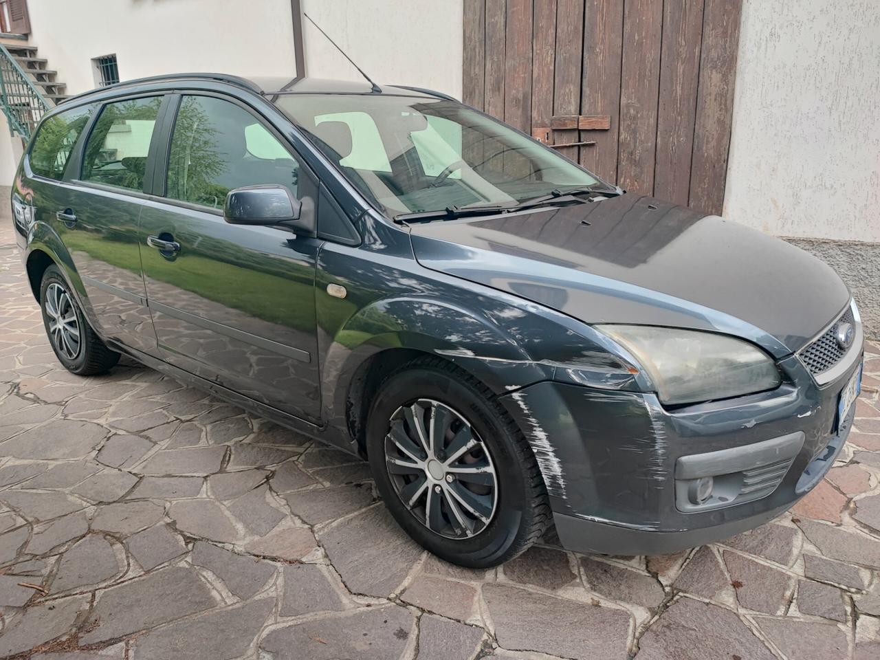 Ford Focus 1.6 TDCi 90 CV station wagon neopatentati