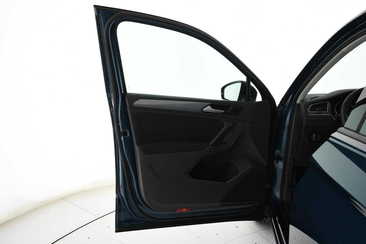 VOLKSWAGEN Tiguan 2.0 tdi Life 4motion 150cv dsg ACC+FULL LED+C18"