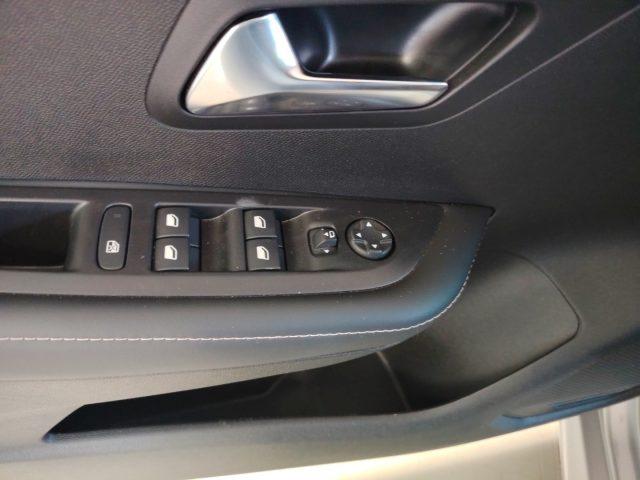 PEUGEOT 208 100 Stop&Start 5p Allure