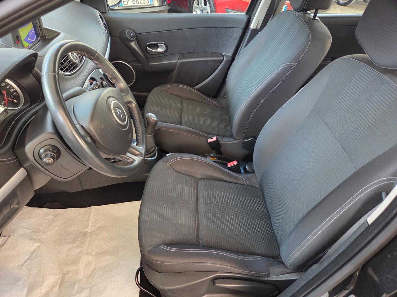 Renault Clio 1.2 16V 5 porte Confort