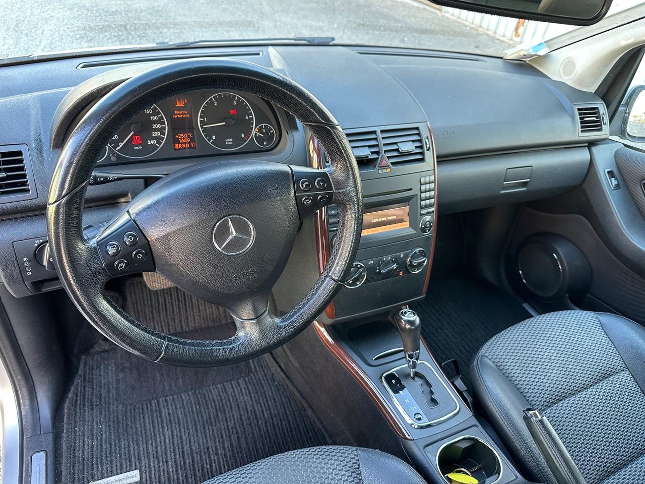 Mercedes-benz A 180 CDI Elegance Autom