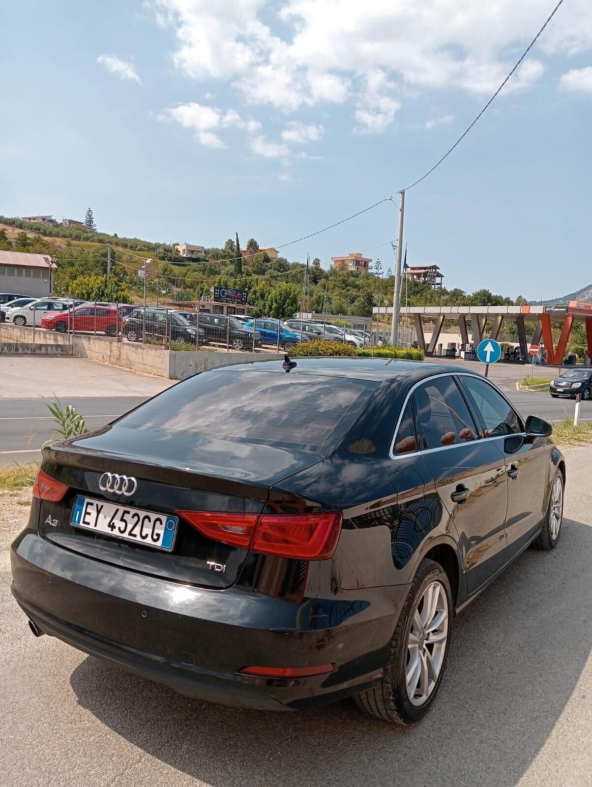Audi A3 Sedan 1.6 TDI clean diesel quattro edition