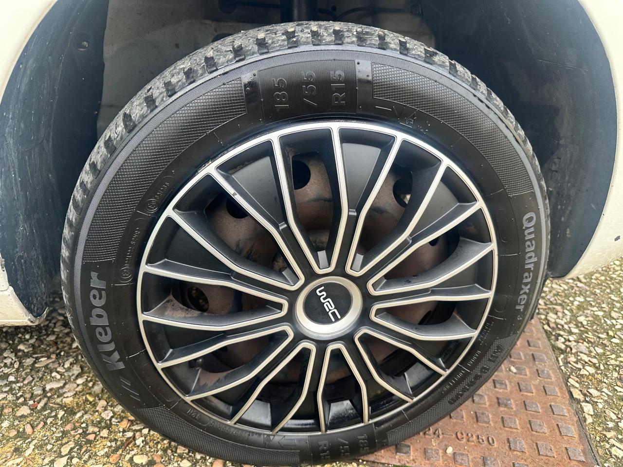 Lancia Ypsilon 0.9 TwinAir 85 CV 5 porte Metano Ecochic Gold