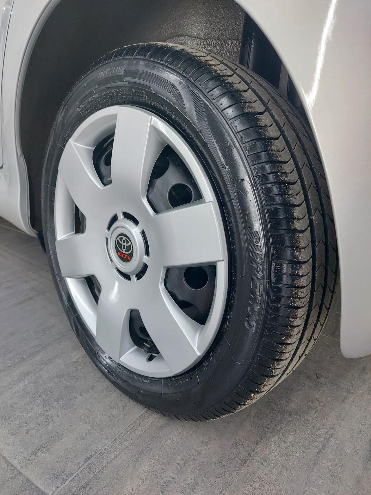 Toyota Aygo 1.0 12V VVT-i 5 porte Sol automatico