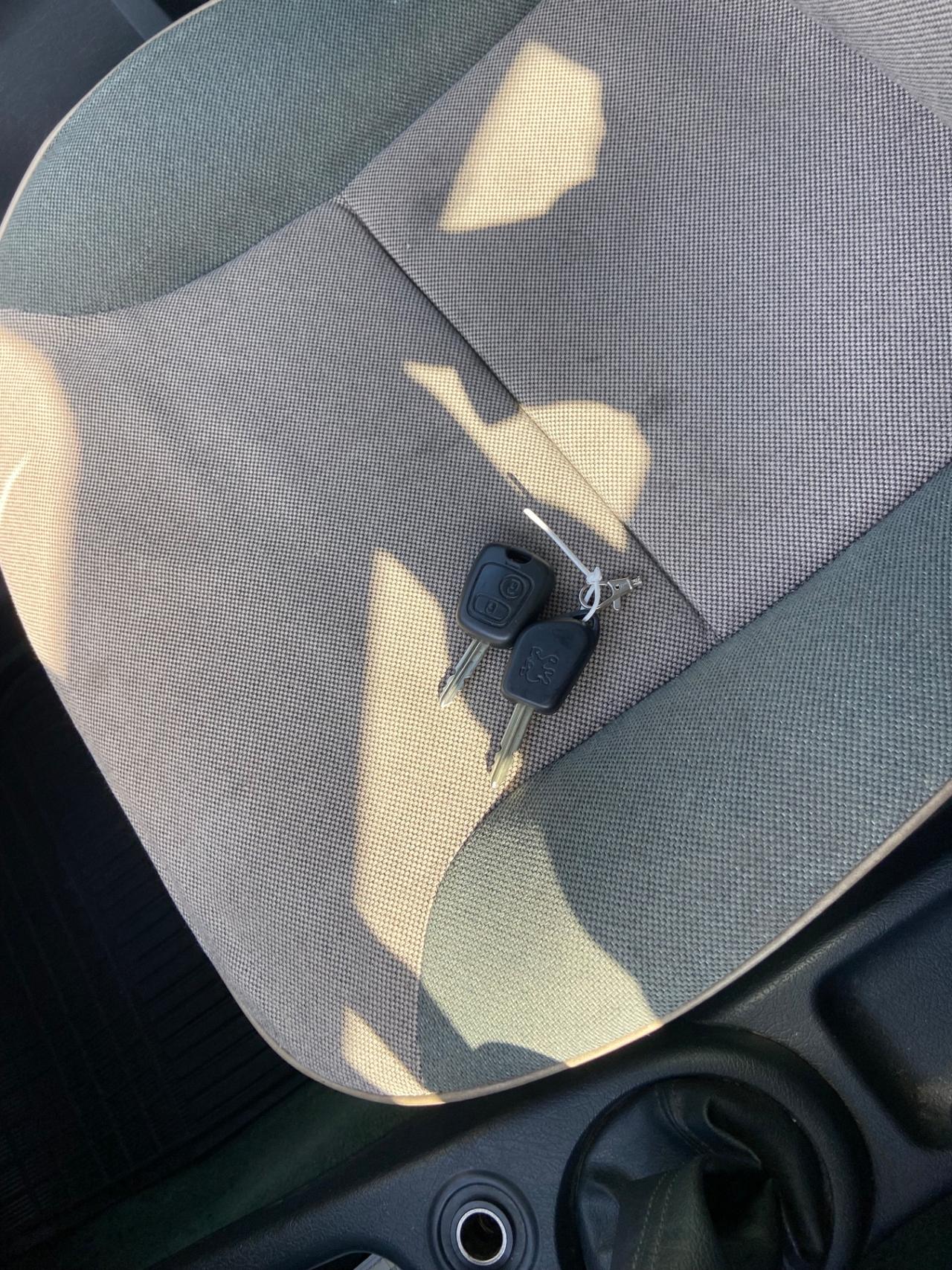 Peugeot Ranch 1.6 HDi 5p. Totem