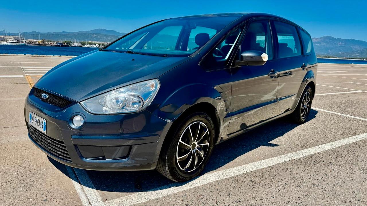 Ford S-Max 2.0 TDCi 140CV CON GANCIO TRAINO