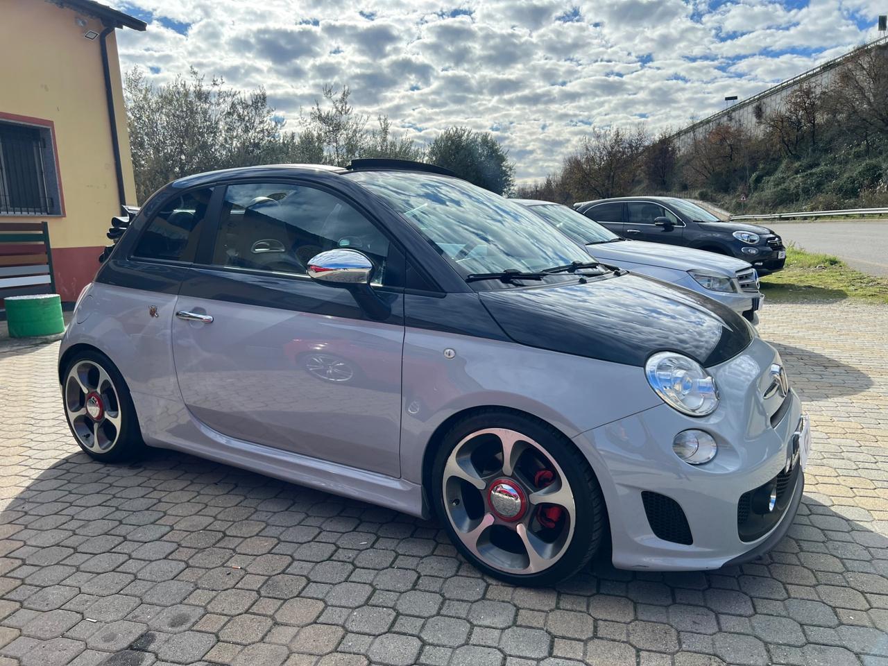 Abarth 500 C 1.4 Turbo T-Jet MTA Bicolore