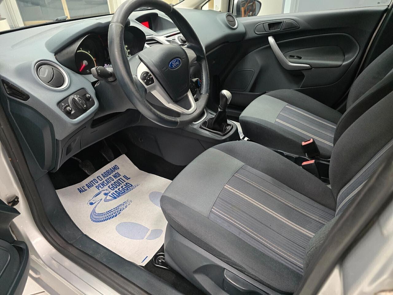 Ford Fiesta 1.2 82CV 5 porte 2010 NEOPATENTATI