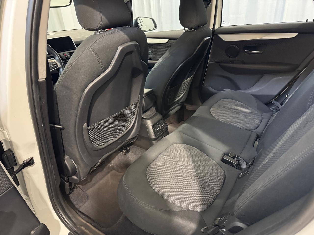 Bmw 2er Active Tourer 216d Advantage