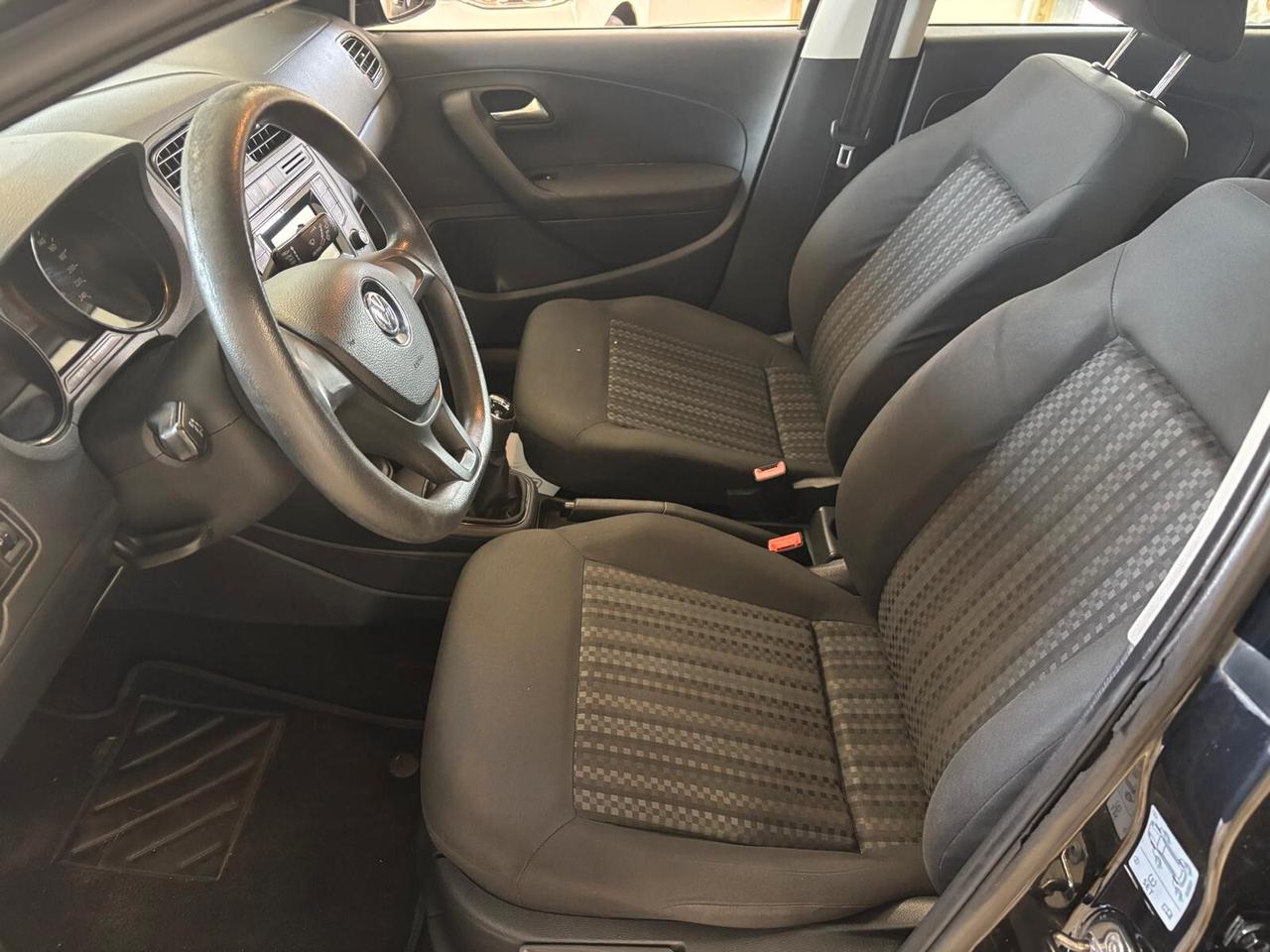 VOLKSWAGEN POLO ANNO 2015 BZ 1.0 ADATTA NEOPATENTATI KM 179 MILA