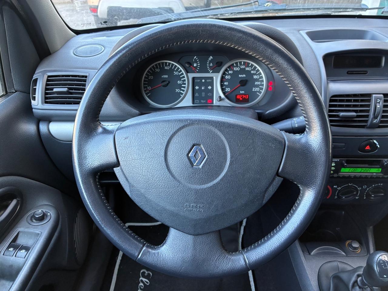Renault Clio 1.2 3p 16v OK Neo Patentati