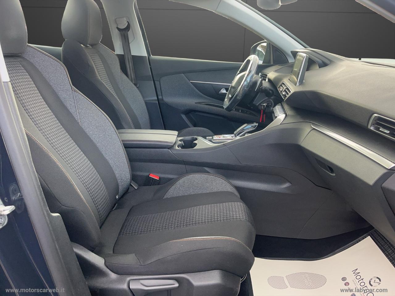 PEUGEOT 3008 BlueHDi 130 S&S EAT8 Business