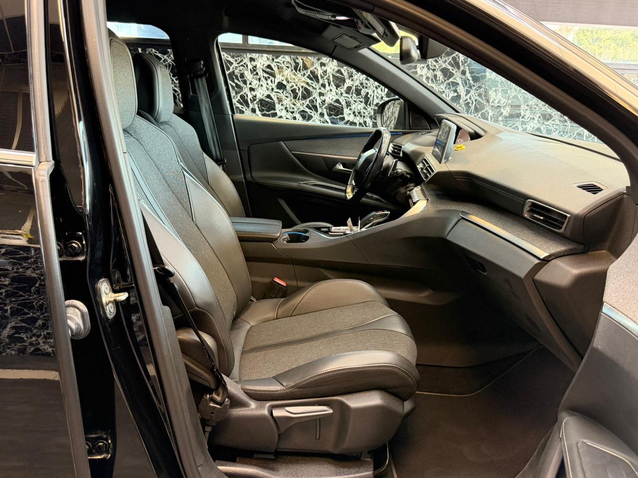 Peugeot 3008 BlueHDi 130 S&S EAT8 GT Line