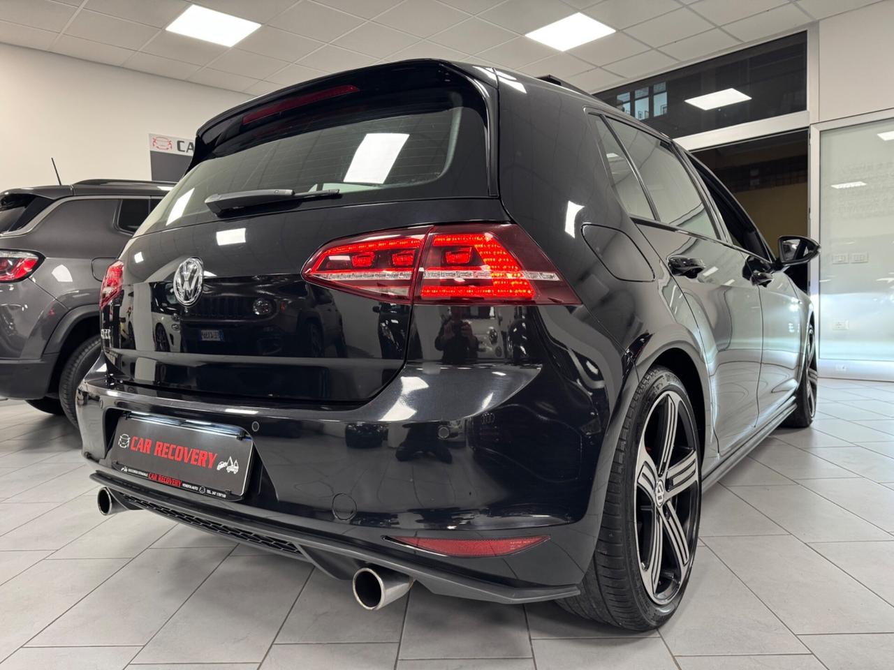 Volkswagen Golf GTI 2.0 TSI DSG TETTO