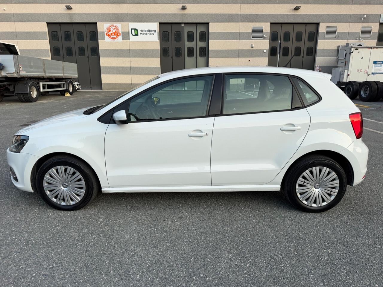 Volkswagen Polo 1.4 TDI 75cv - NEOPATENTATI E6