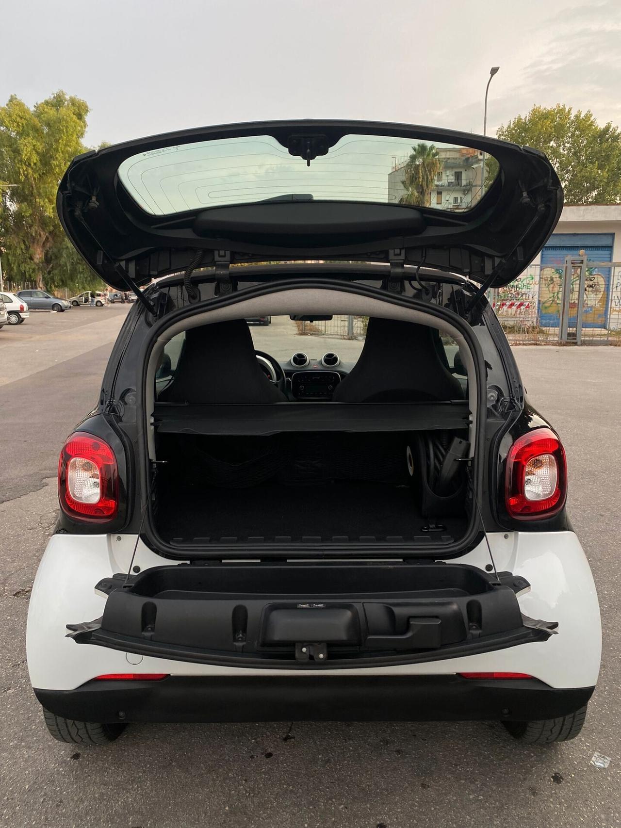 Smart ForTwo EQ Youngster