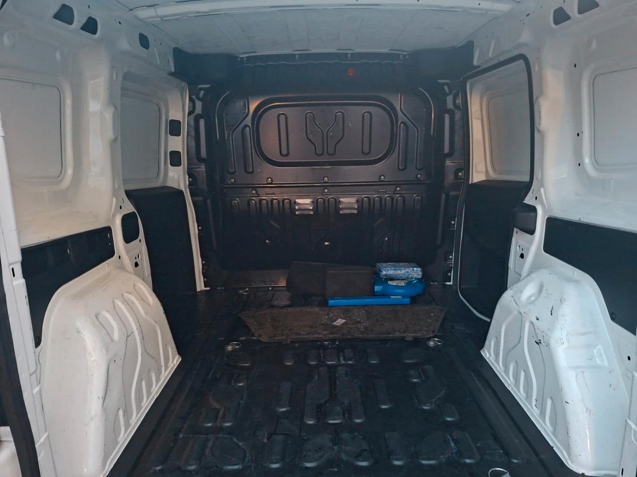 Opel Combo 1.6 Mjt 120 CV