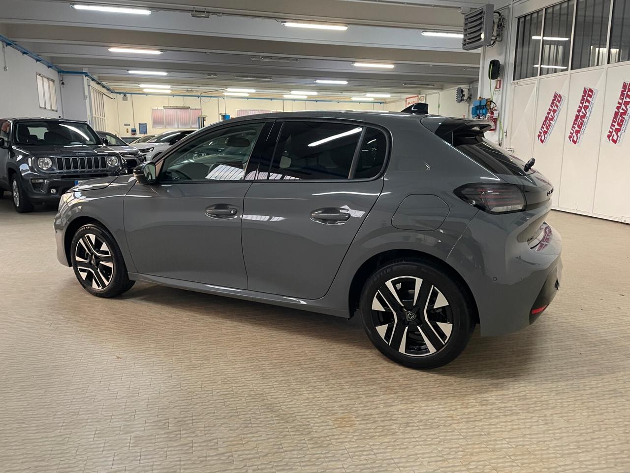 Peugeot 208 100cv 5 p. Allure 2025 Telecamera 360° Navi Sensori