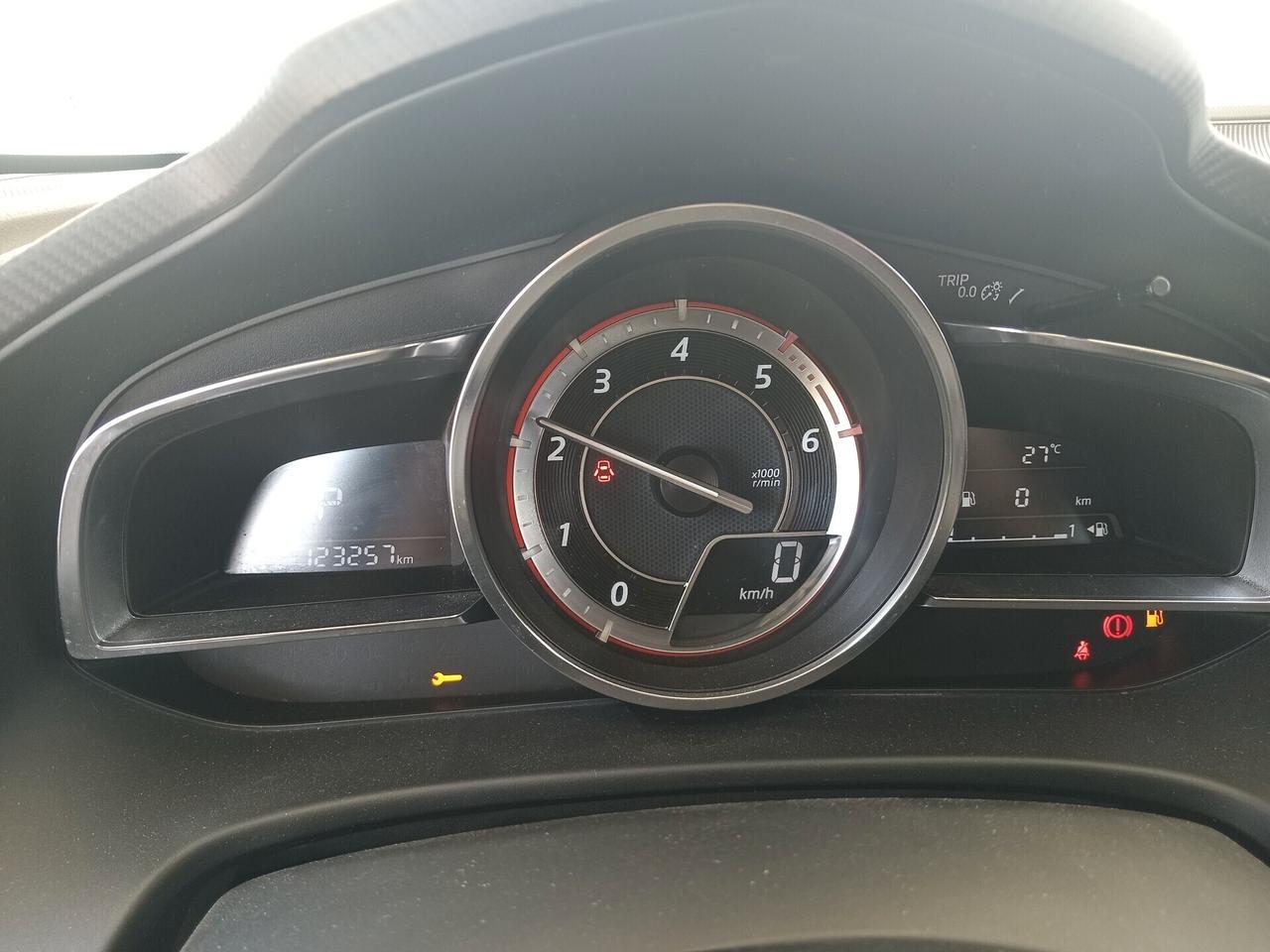 MAZDA 3 DISEL 2.2 C.V 150 AUTOM IL TOP CON PROB I AL MOTORE