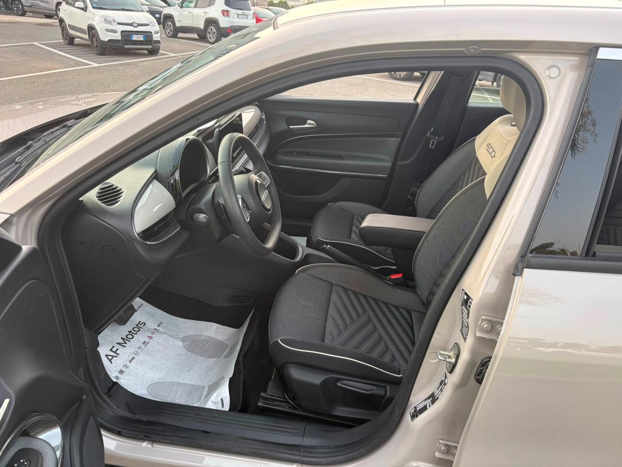 Fiat 600 Hybrid 100 CV DCT MHEV La Prima