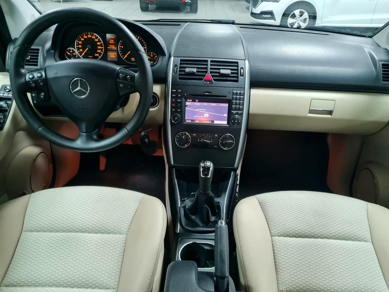 MERCEDES-BENZ A 180 CDI 109CV PREMIUM NEOPATENTATI