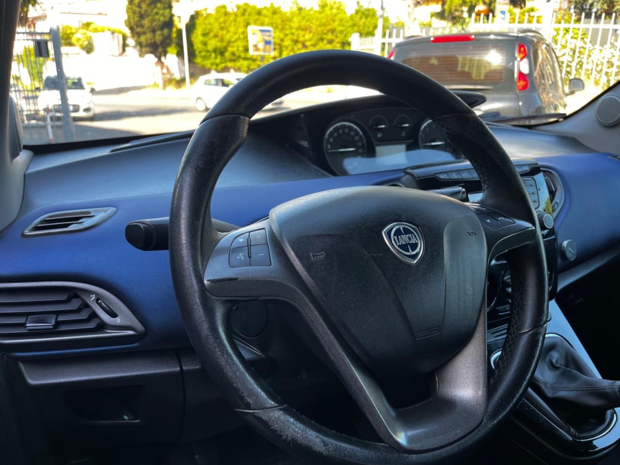 Lancia Ypsilon 1.2 69 CV 5 porte