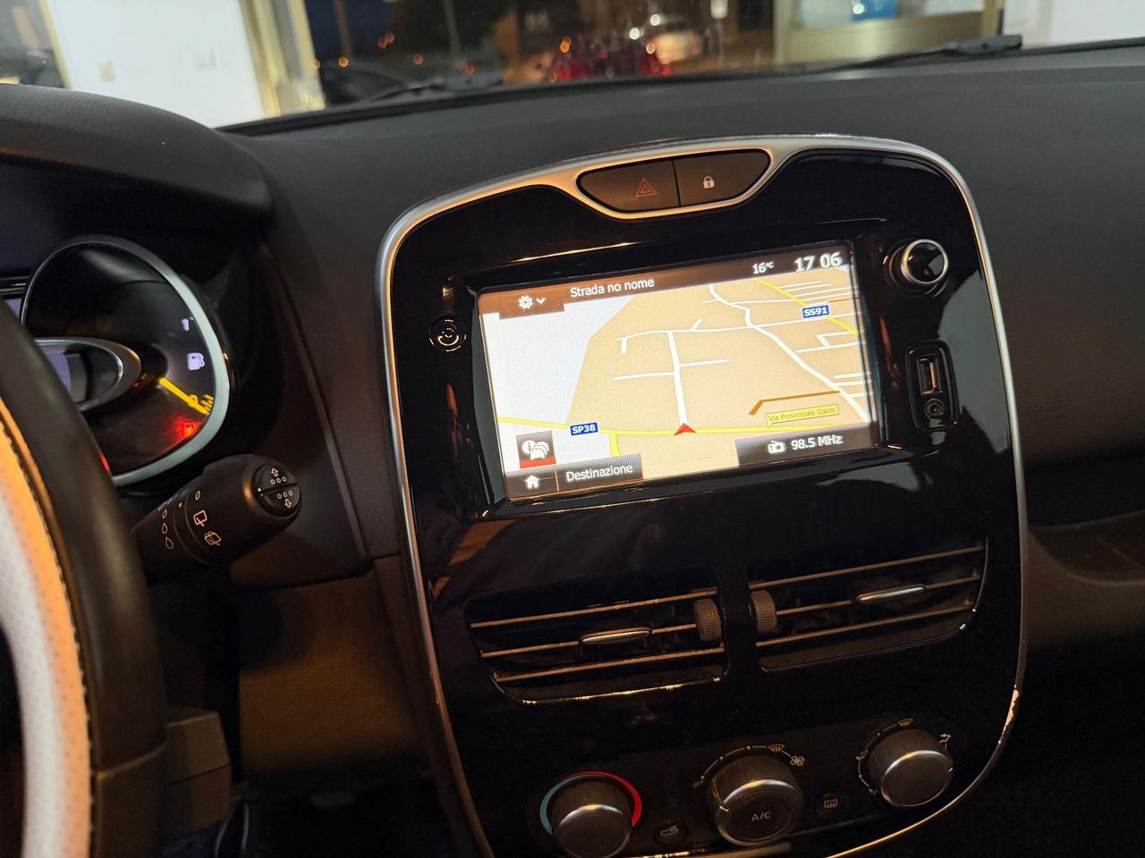 Renault Clio 1.5 dCi 8V 90CV EDC 5 porte Energy