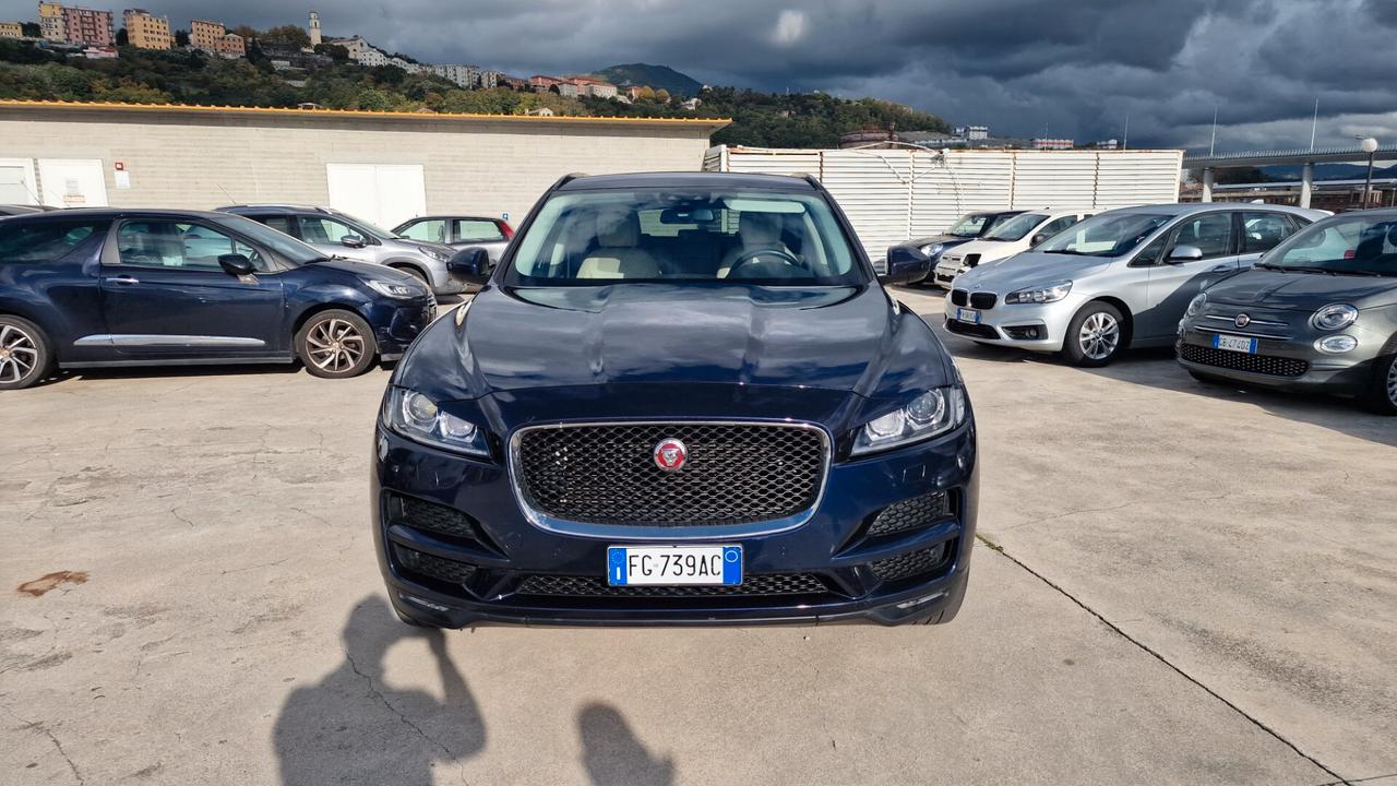 Jaguar F-Pace 2.0 D 180 CV AWD Prestige