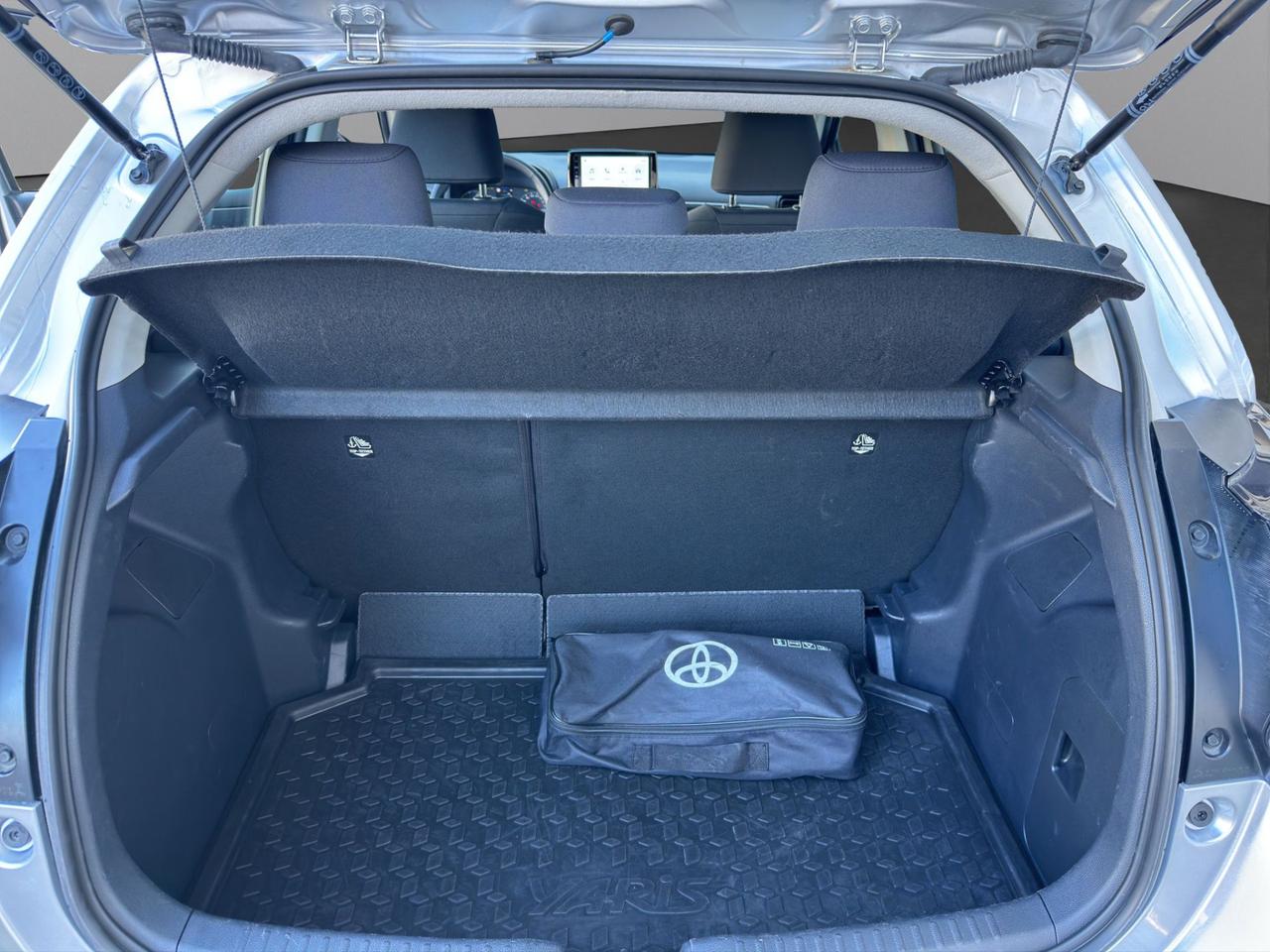 Toyota Yaris 1.5h Active