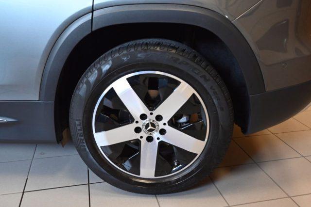 MERCEDES-BENZ GLB 200 AUTOMATIC SPORT 163CV NAVI LED 18"CAM GANCIO FULL!