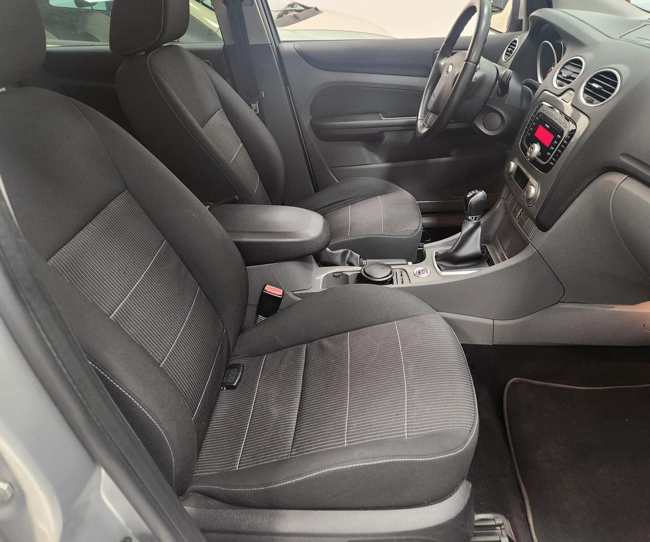Ford Focus 1.6 TDCi (110CV) 5p. Tit. DPF