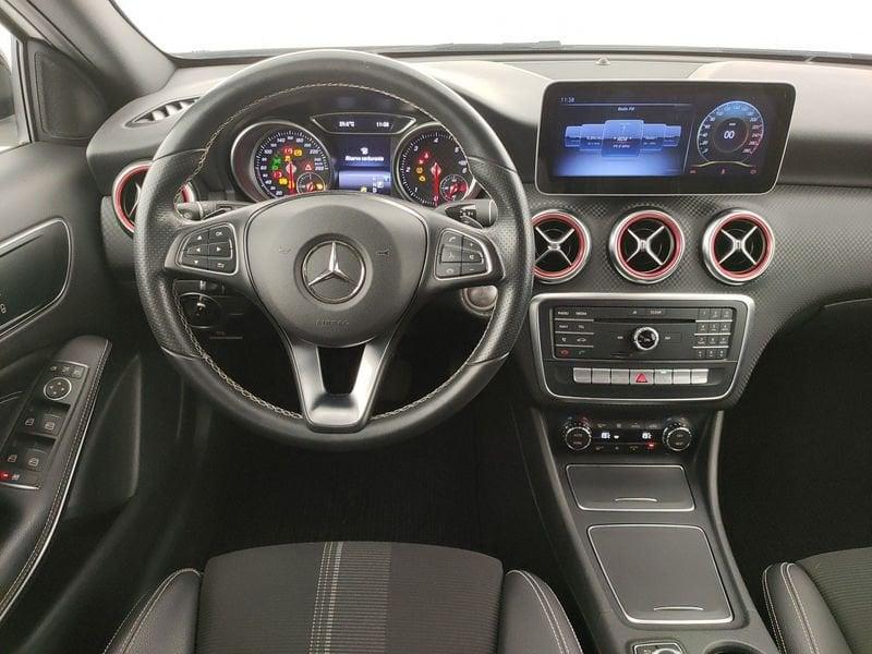 Mercedes-Benz Classe A A 180 d Sport auto my16