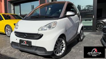 smart fortwo SERVOSTERZO CARPLAY NAVI PELLE fortwo 1000 62 kW coupé passion