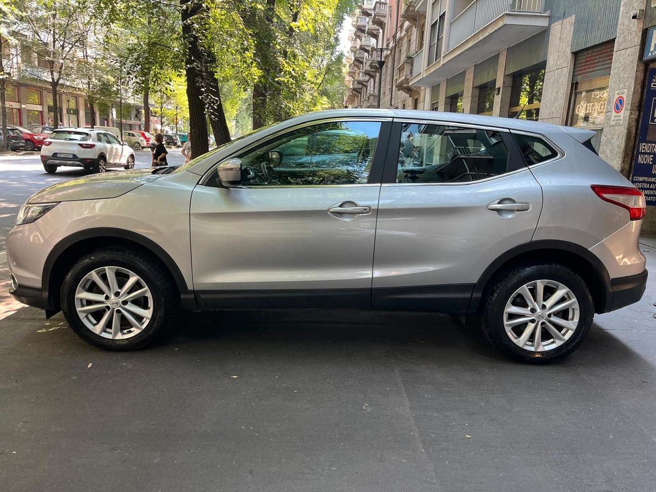 Nissan Qashqai 1.2 DIG-T N-Vision