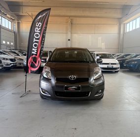 Toyota Yaris 1.3 5 porte Sol NEOPATENTATI