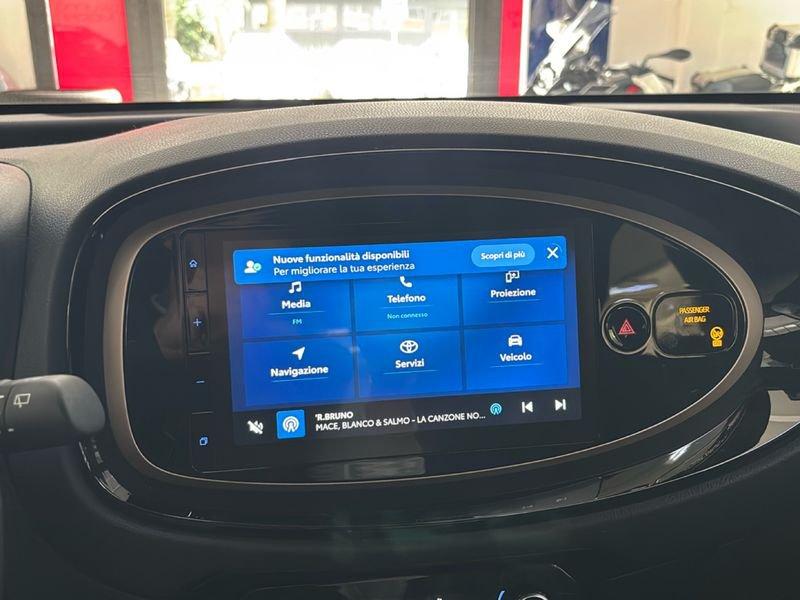 Toyota Aygo X 1.0B (72 CV) Lounge S-CVT