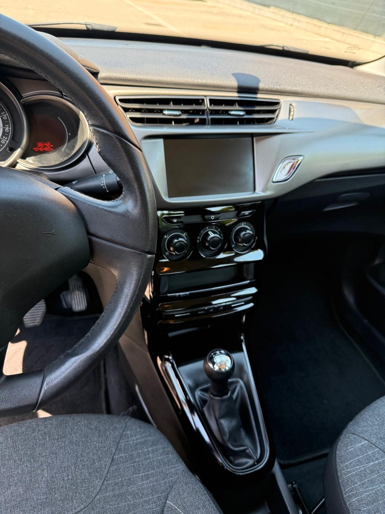 Citroen C3 1.2 - NEOPATENTATI - 12 MESI DI GARANZIA -