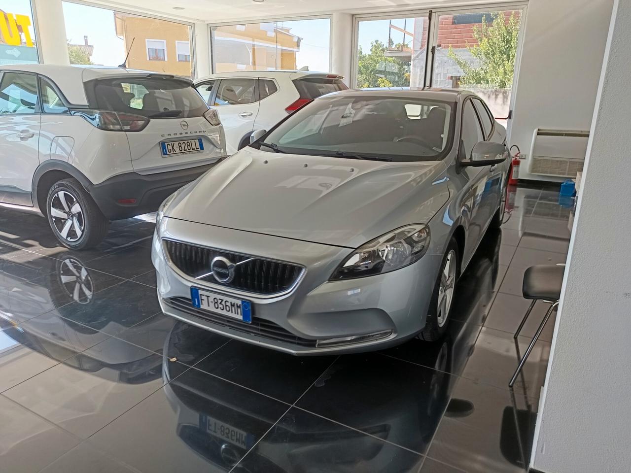 Volvo V40 D2 R-design automatica