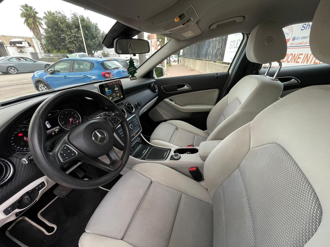 Mercedes GLA 180 d Automatic Executive