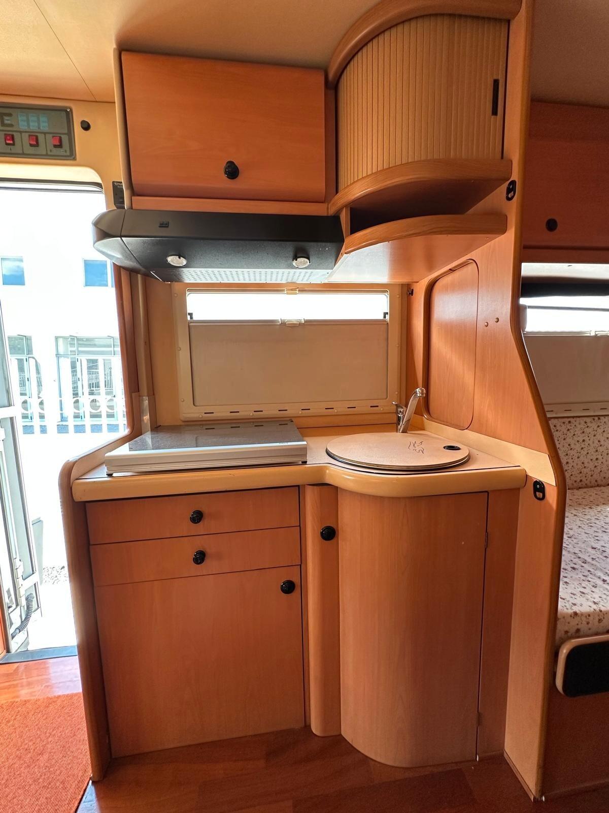 LAIKA ECOVIP 3L 2800 TDI 122 CV MANSARDATO