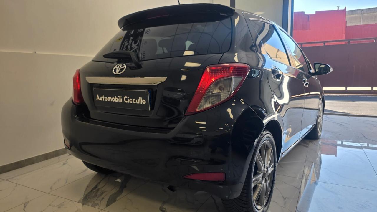 Toyota Yaris 1.4 D-4D 5 porte Lounge