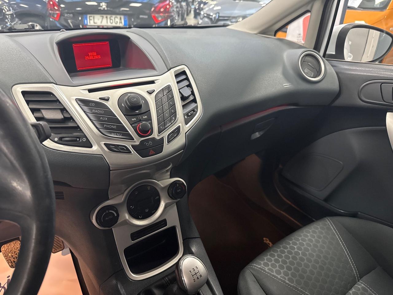 Ford Fiesta 1.4 5 porte Bz.- GPL Titanium 97CV