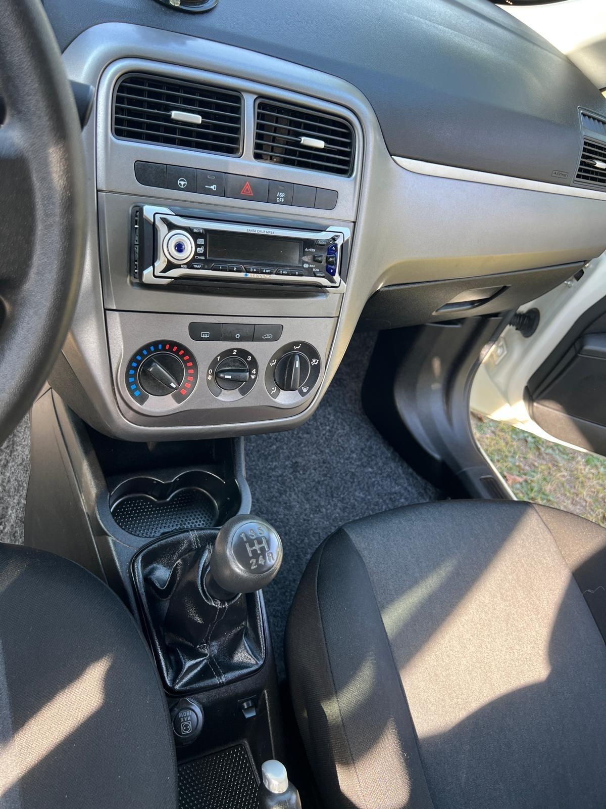 Fiat Punto 1.3 MJT II 75 CV 5 porte Virgin Radio