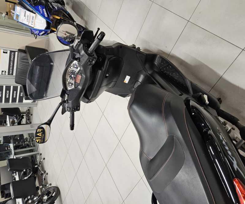 Yamaha X-Max 250 - 2012