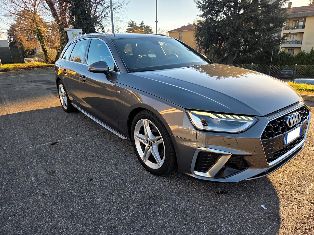 Audi A4 Avant 35 TDI/163 CV S tronic line edition
