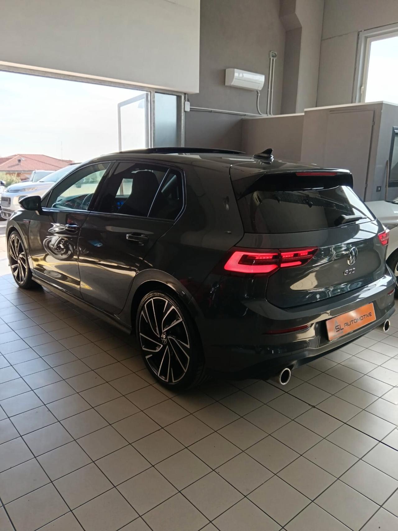 Volkswagen Golf GTI Golf 2.0 TSI GTI