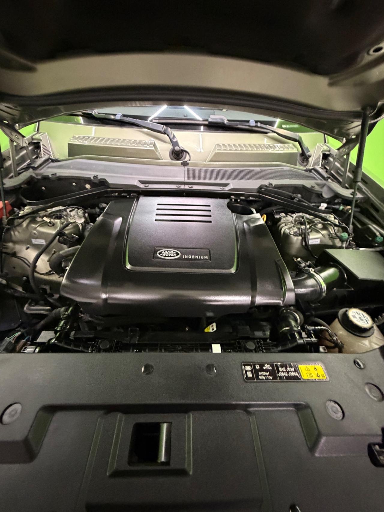 Land Rover Defender 110 2.0 Si4 PHEV 404 CV AWD Auto