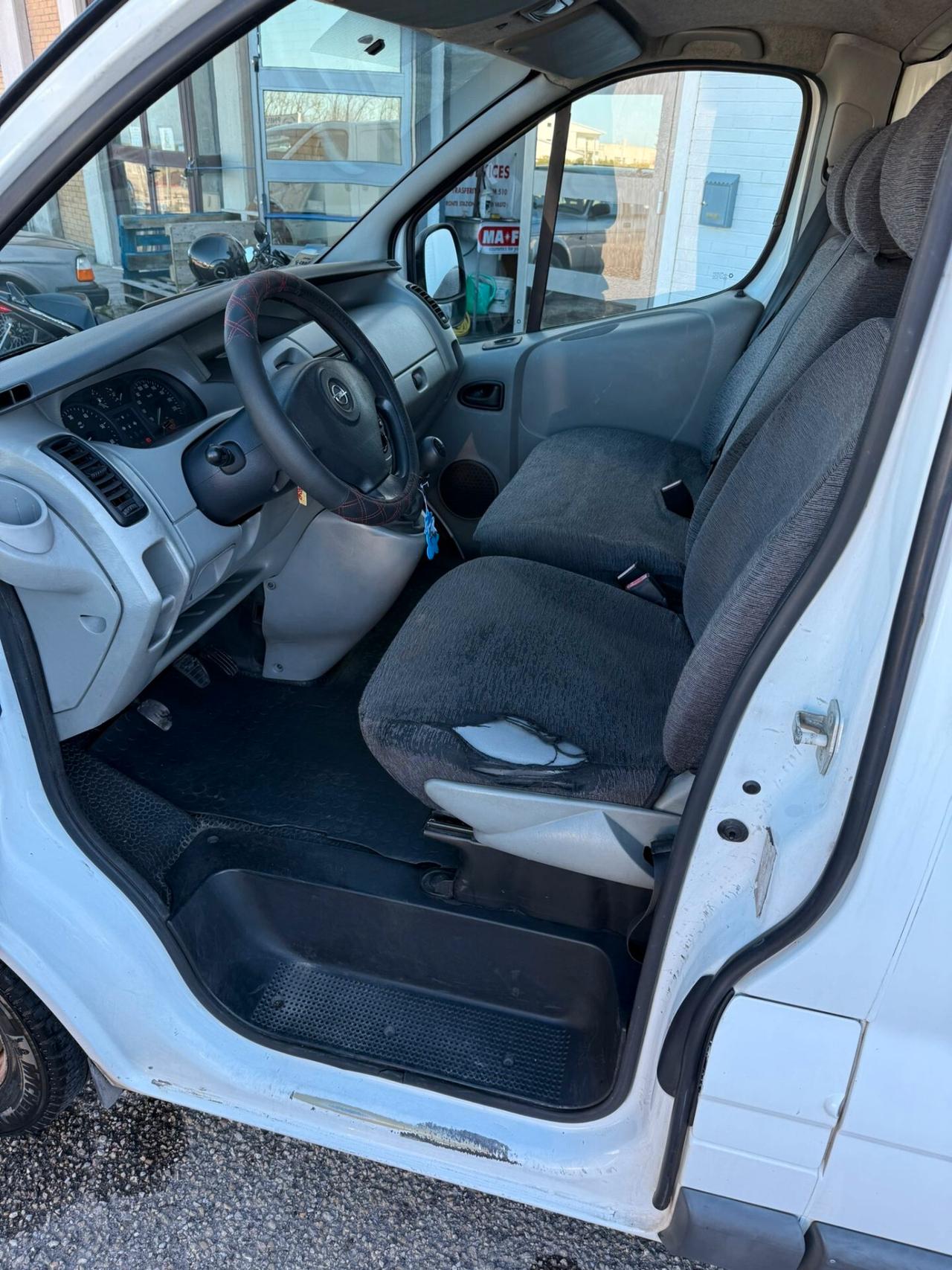 Opel Vivaro AUTOCARRO - 3 POSTI