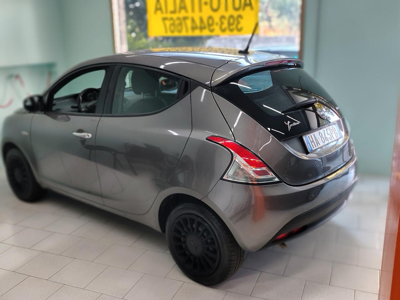 Lancia Ypsilon Hybrid AL PREZZO DEL BENZINA!!!